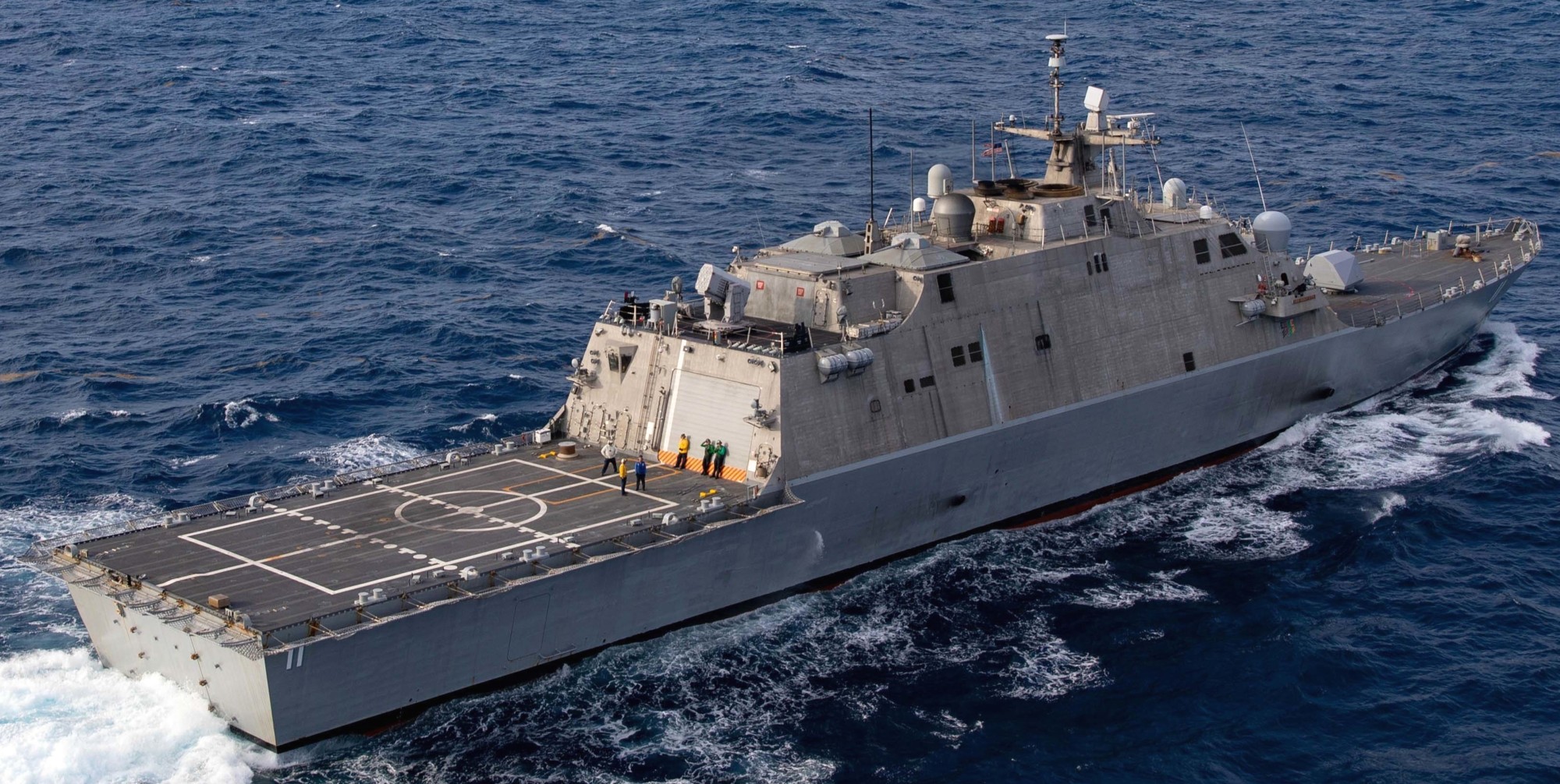 lcs-11 uss sioux city freedom class littoral combat ship us navy caribbean 69