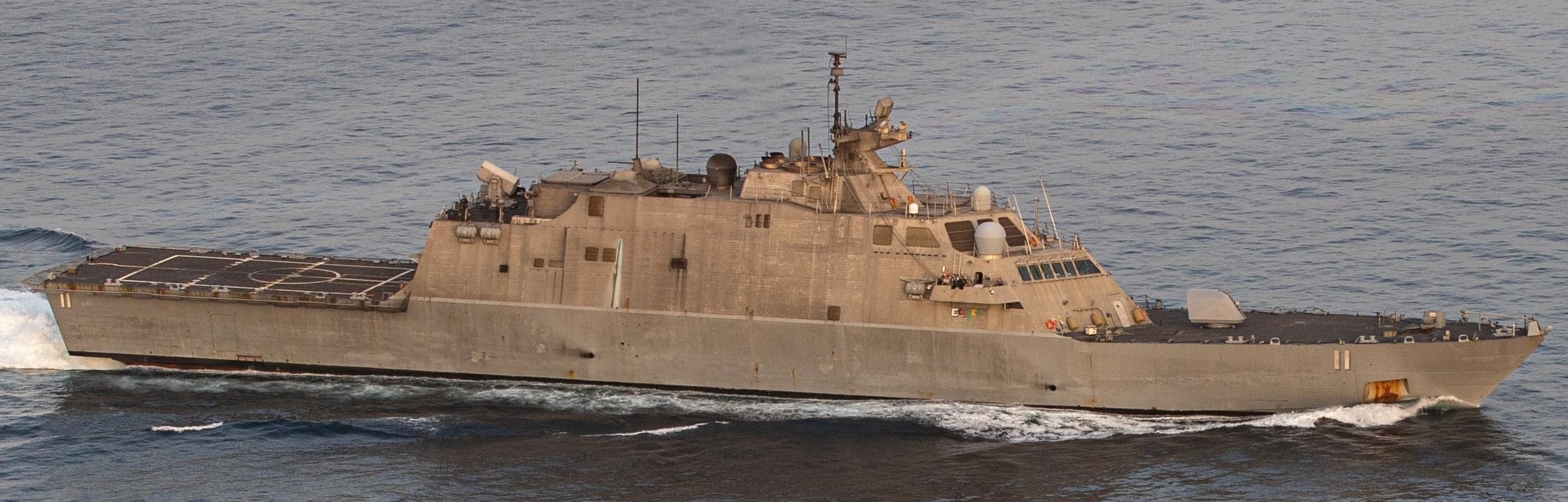 lcs-11 uss sioux city freedom class littoral combat ship us navy strait of hormuz 98