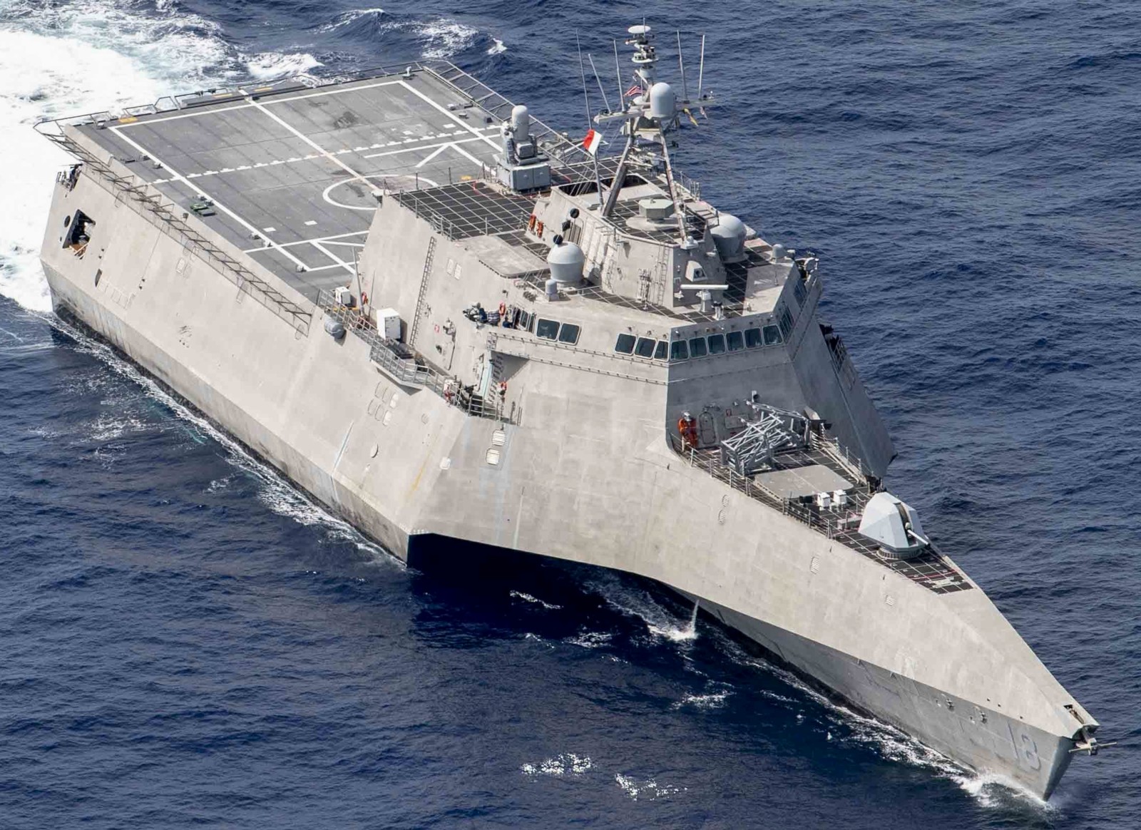 lcs-18 uss charleston independence class littoral combat ship us navy pacific ocean 22
