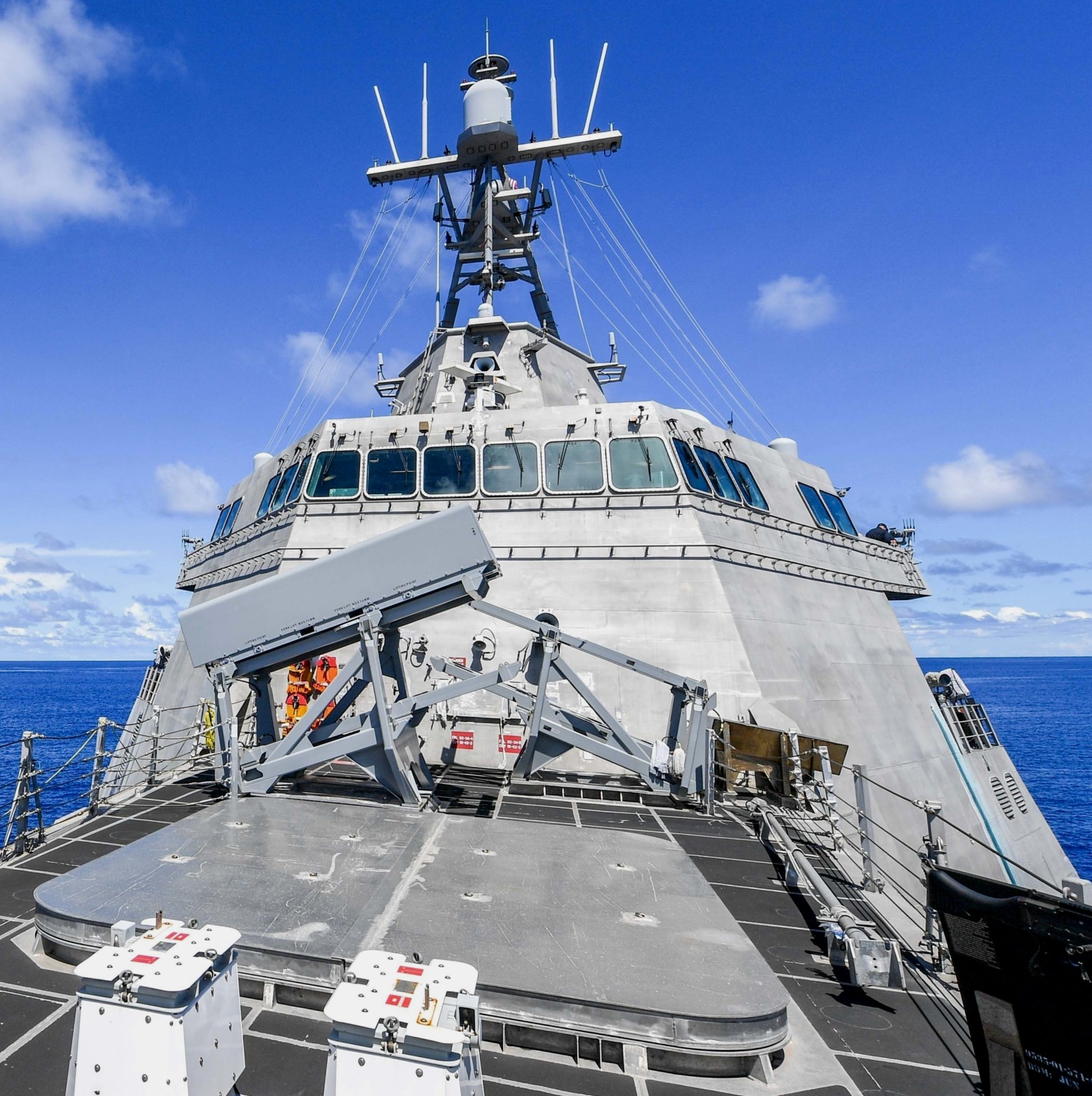 lcs-18 uss charleston independence class littoral combat ship us navy naval strike missile nsm jsm 42
