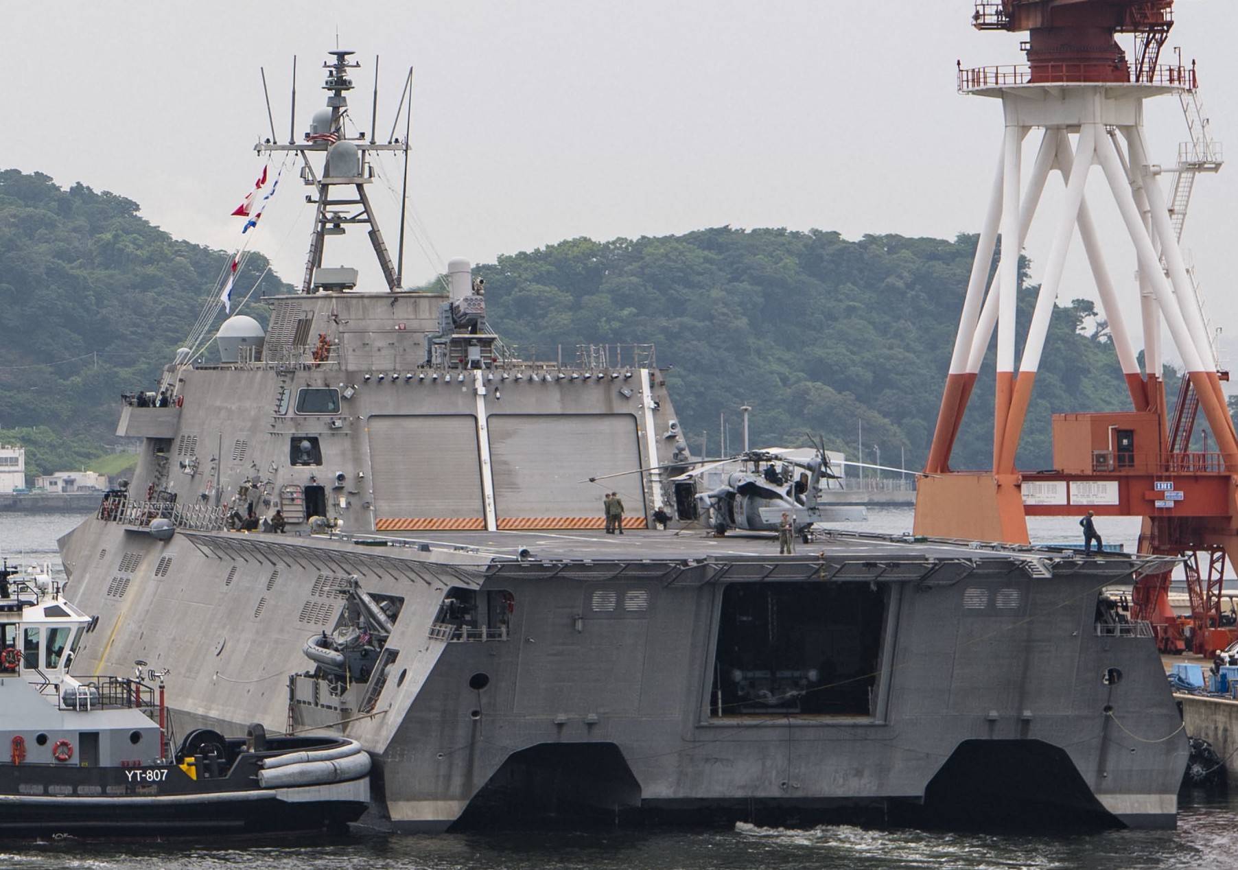 lcs-18 uss charleston independence class littoral combat ship us navy yokosuka japan 78