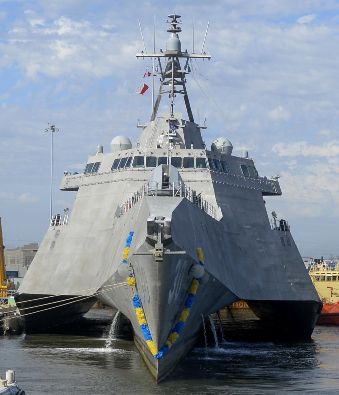 lcs-30 uss canberra littoral combat ship independence class us navy san diego 10