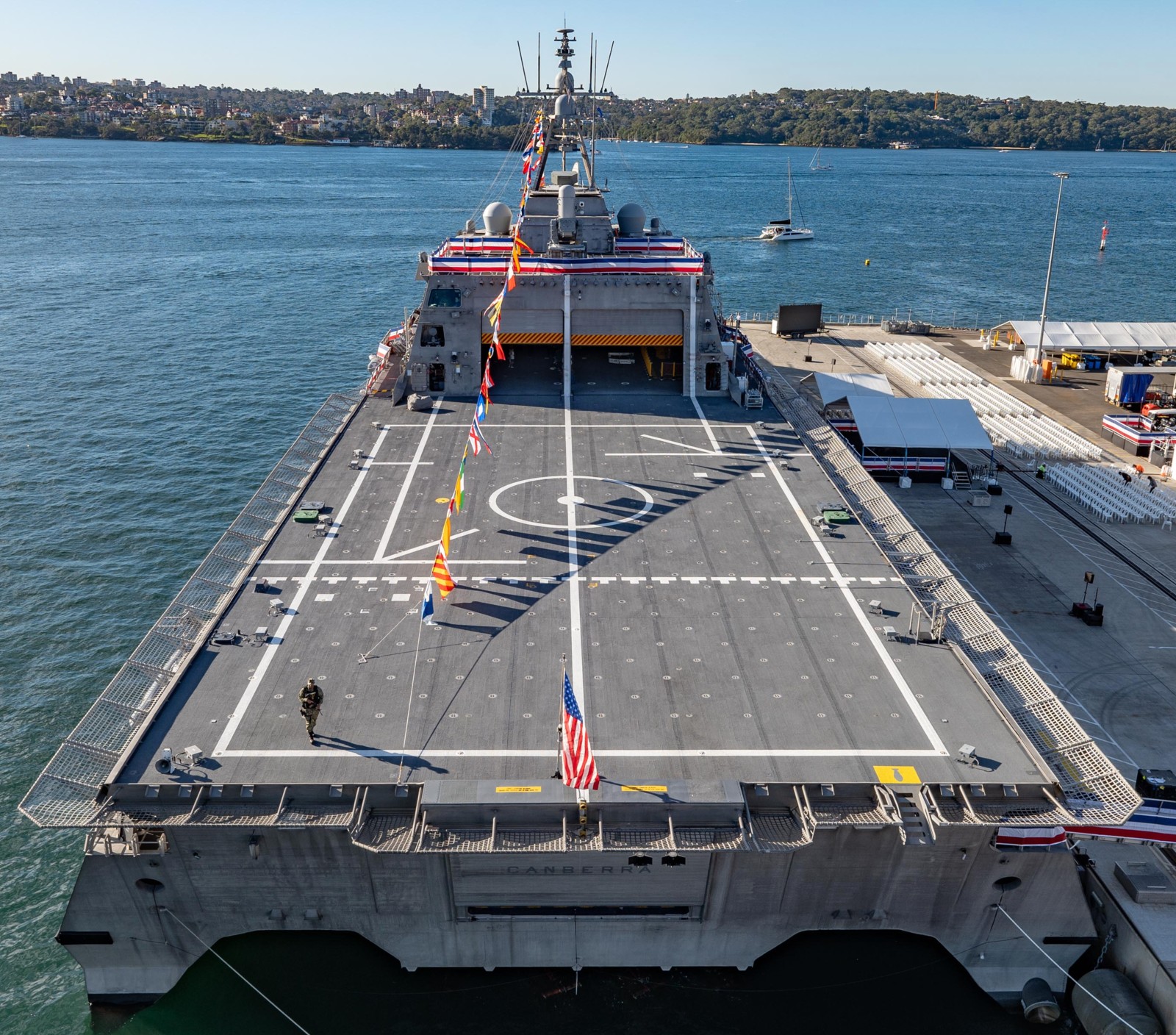 lcs-30 uss canberra littoral combat ship independence class us navy commissioning ceremony sydney 21