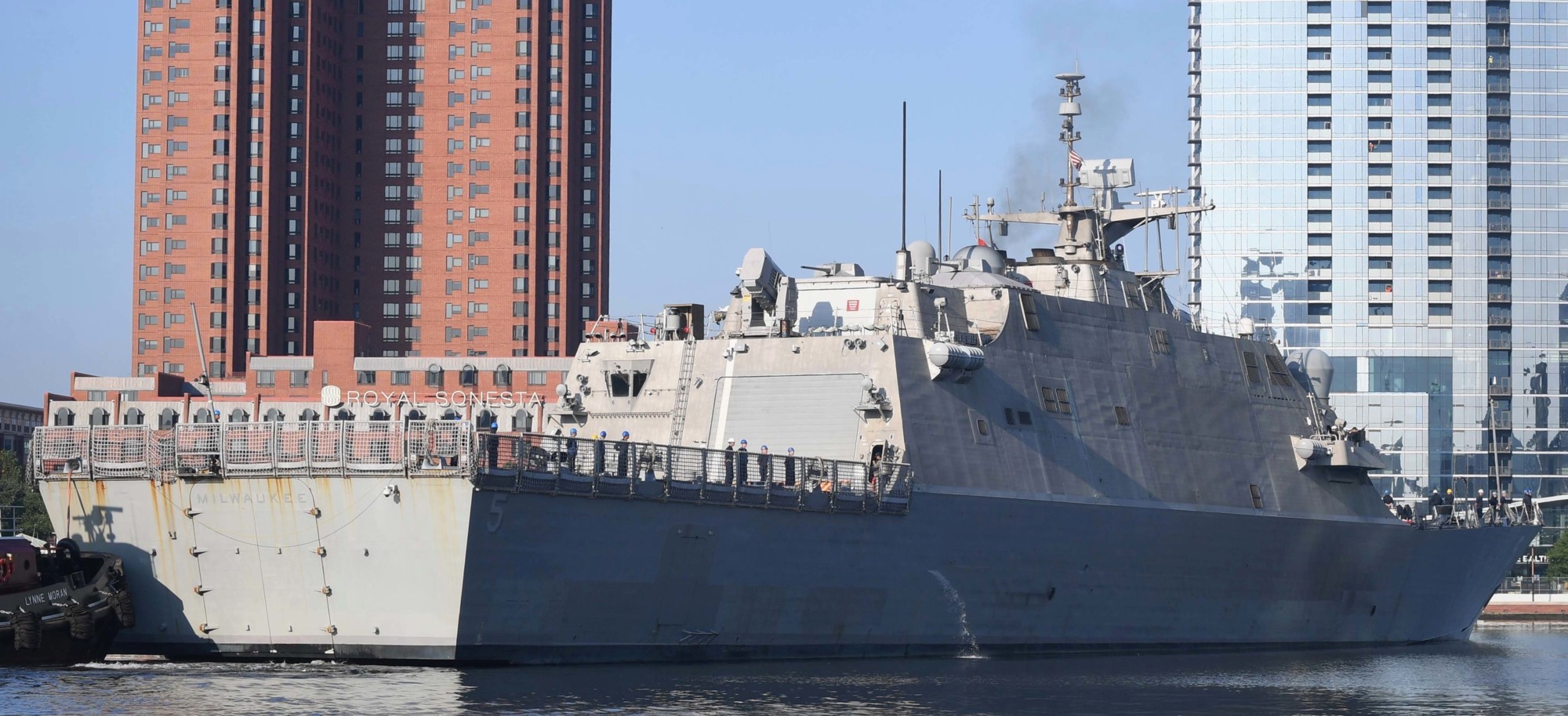 lcs-5 uss milwaukee freedom class littoral combat ship us navy 45 baltimore maryland