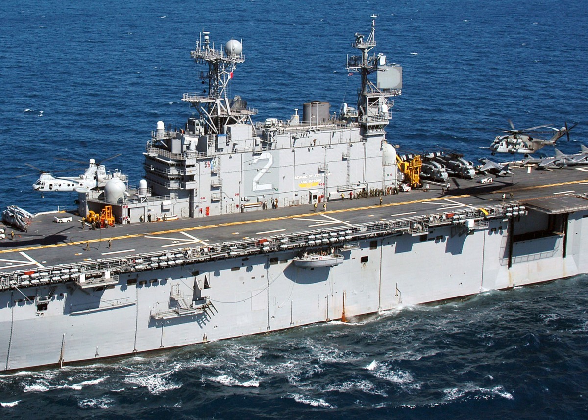 lha-2 uss saipan tarawa class amphibious assault ship us navy 101