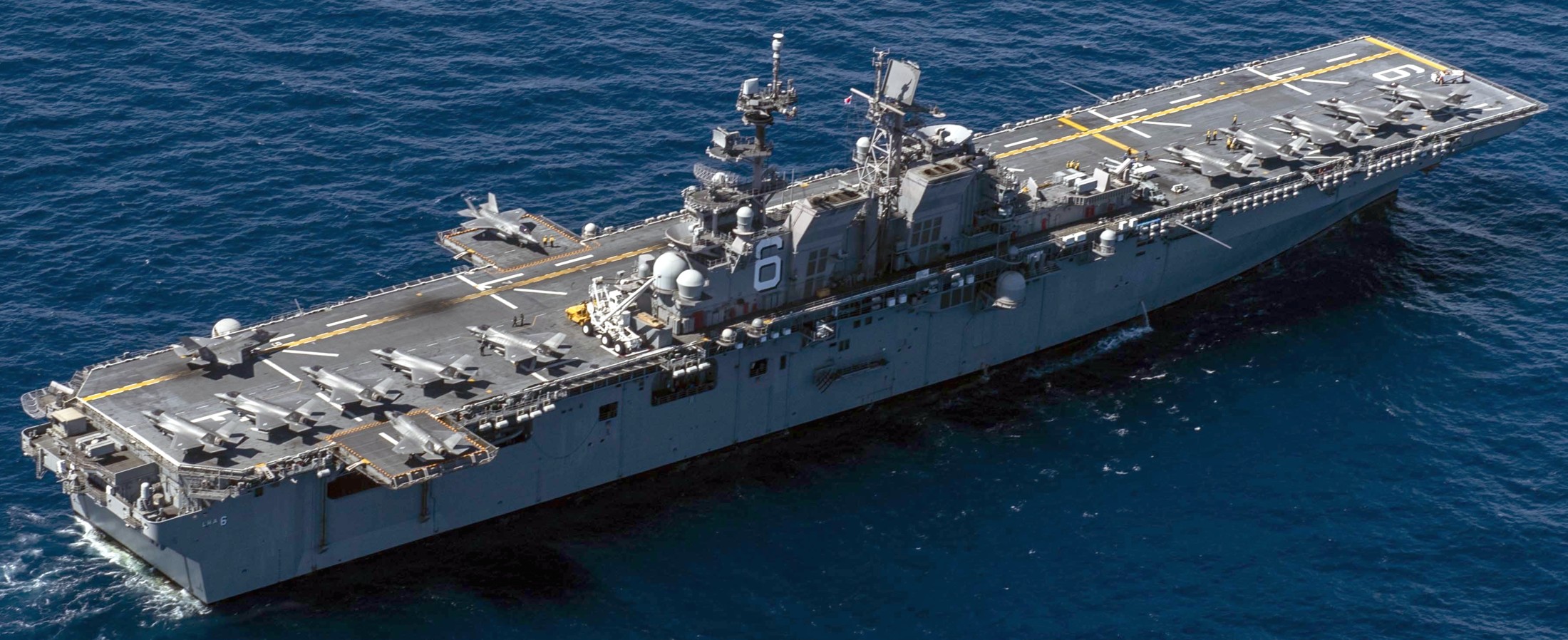 lha-6 uss america amphibious assault ship landing us navy 05 f-35b lightning ii