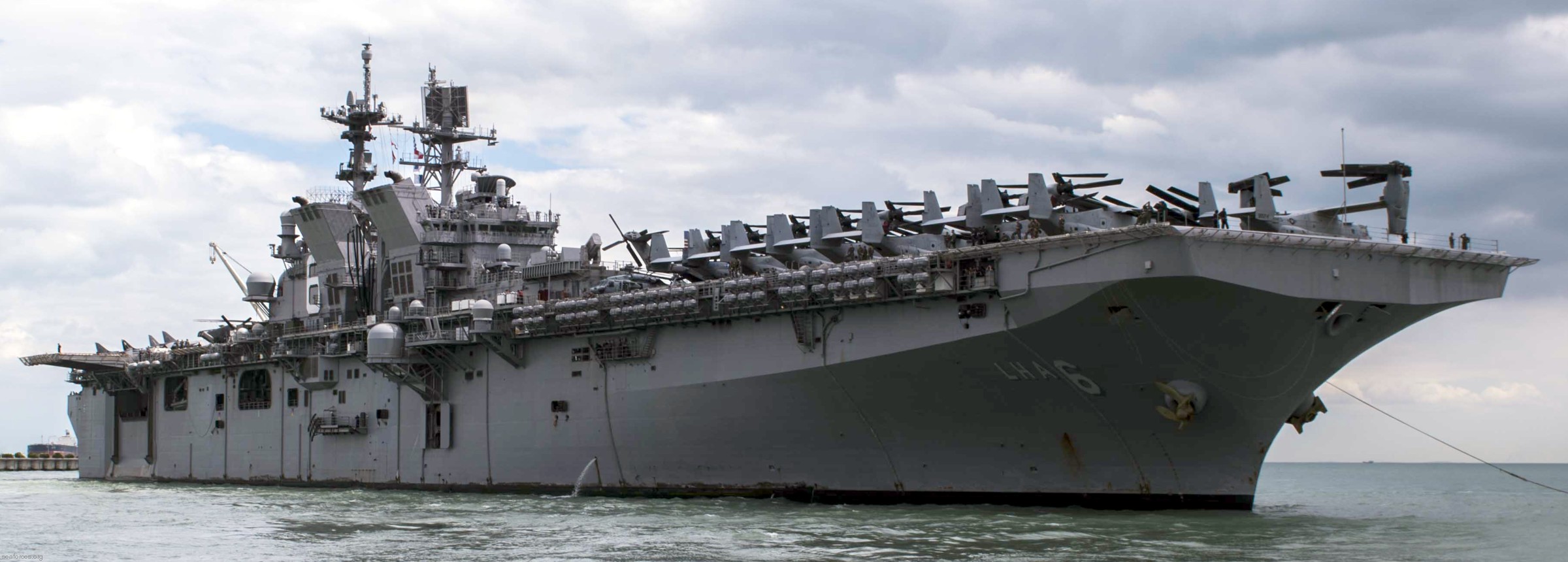 lha-6 uss america amphibious assault ship us navy 29 singapore