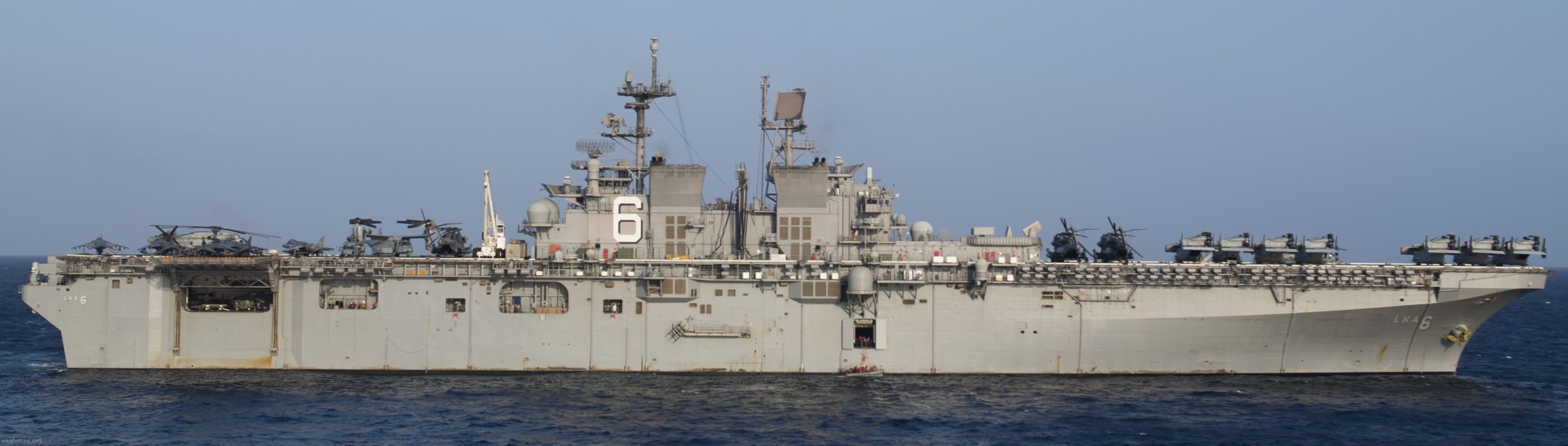 lha-6 uss america amphibious assault ship landing us navy vmm-161(rein) gulf aden 38