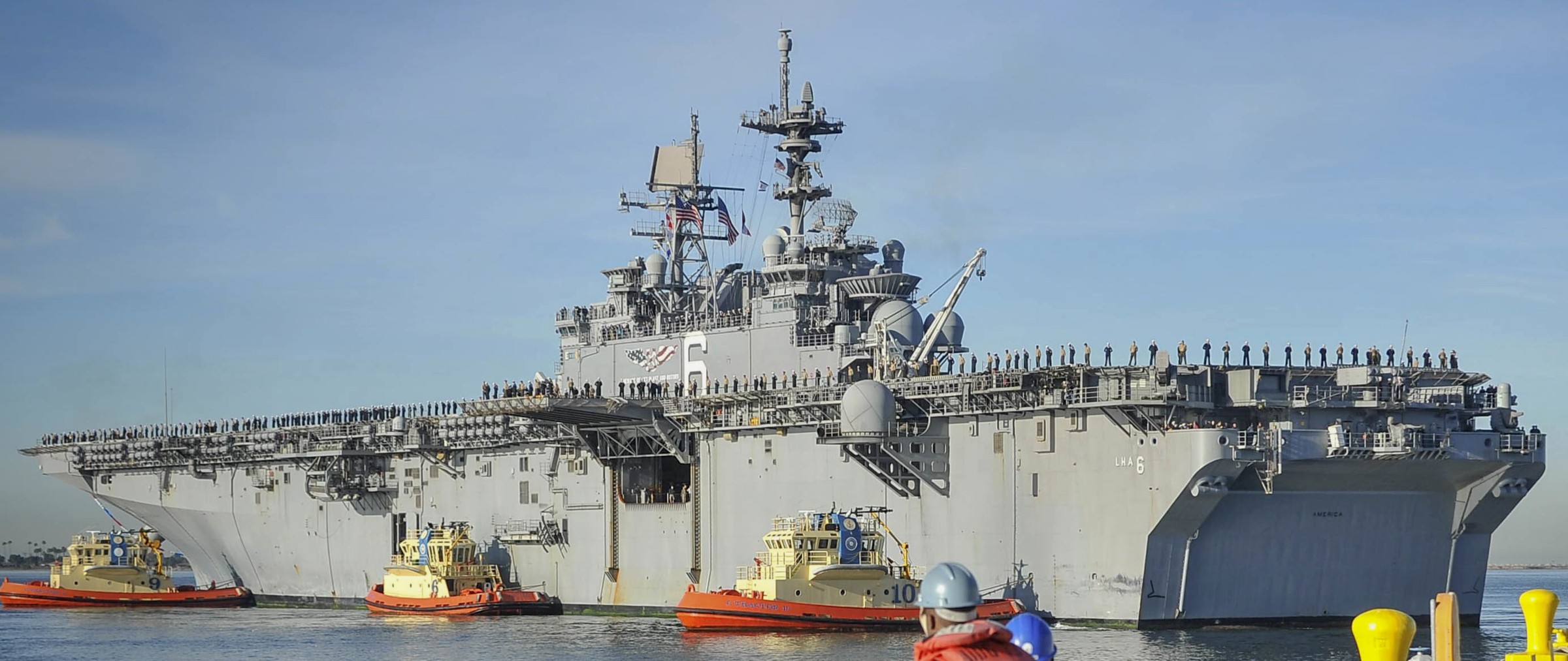 lha-6 uss america amphibious assault ship landing us navy returning san diego 96