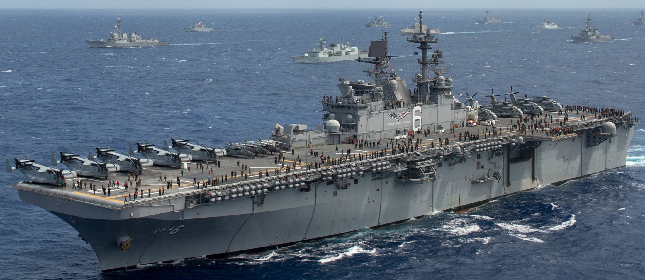 lha-6 uss america amphibious assault ship landing us navy exercise rimpac 115