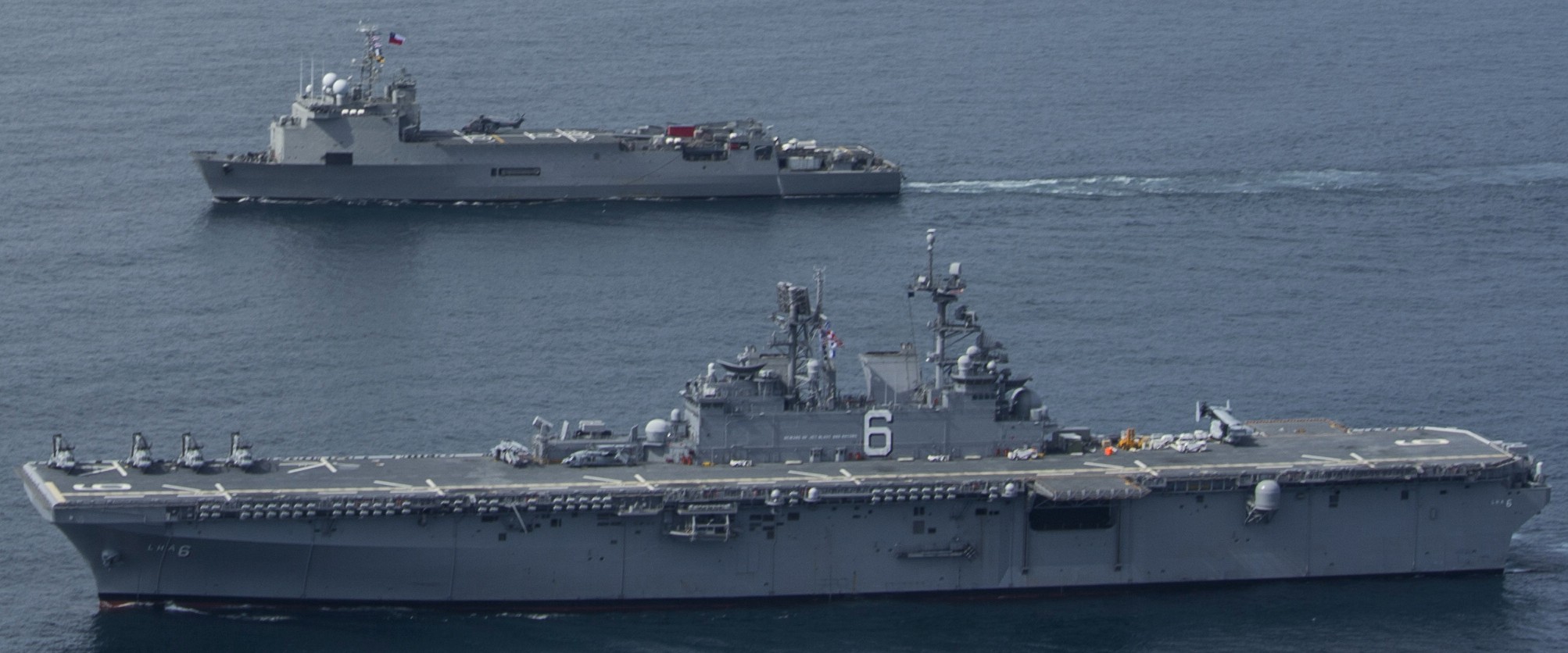 lha-6 uss america amphibious assault ship landing us navy off chile 141
