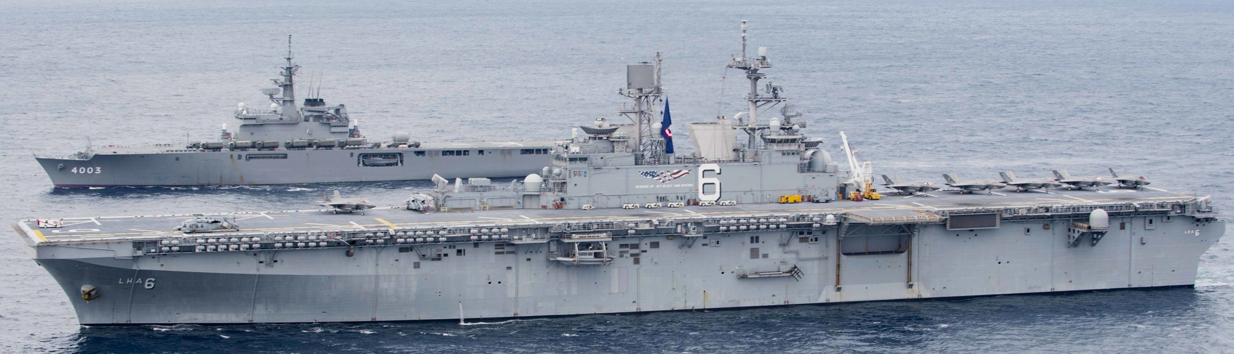 lha-6 uss america amphibious assault ship landing us navy marines vmm-265 152