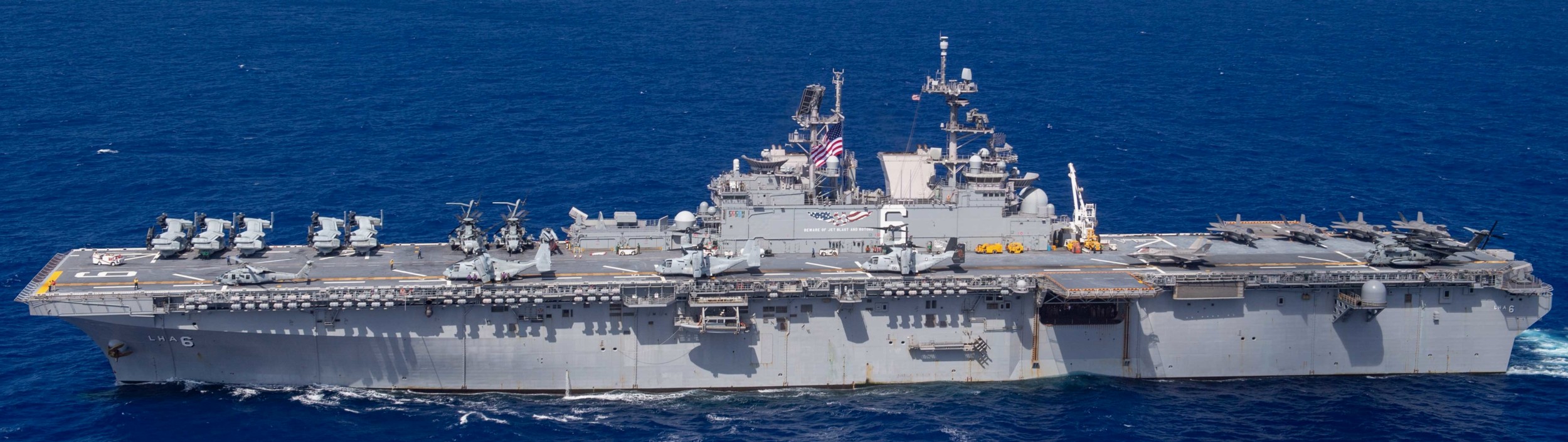 lha-6 uss america amphibious assault ship landing us navy marines vmm-265 158