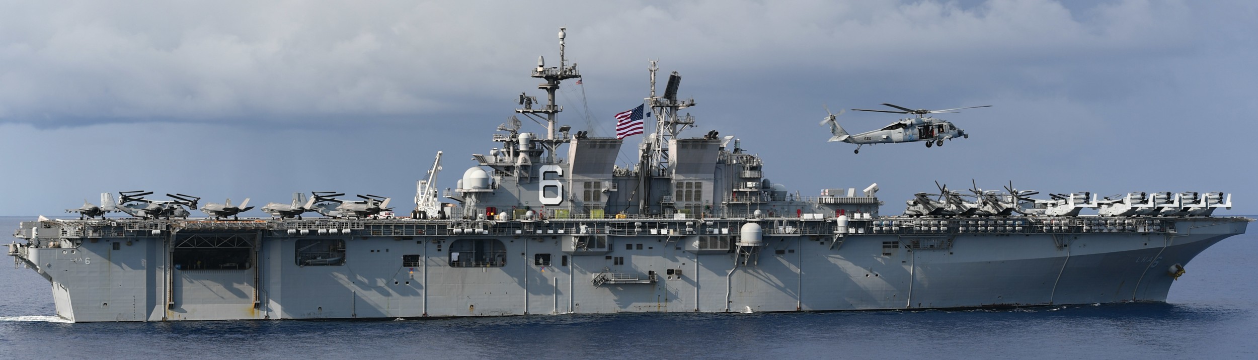 lha-6 uss america amphibious assault ship landing us navy marines vmm-265 170
