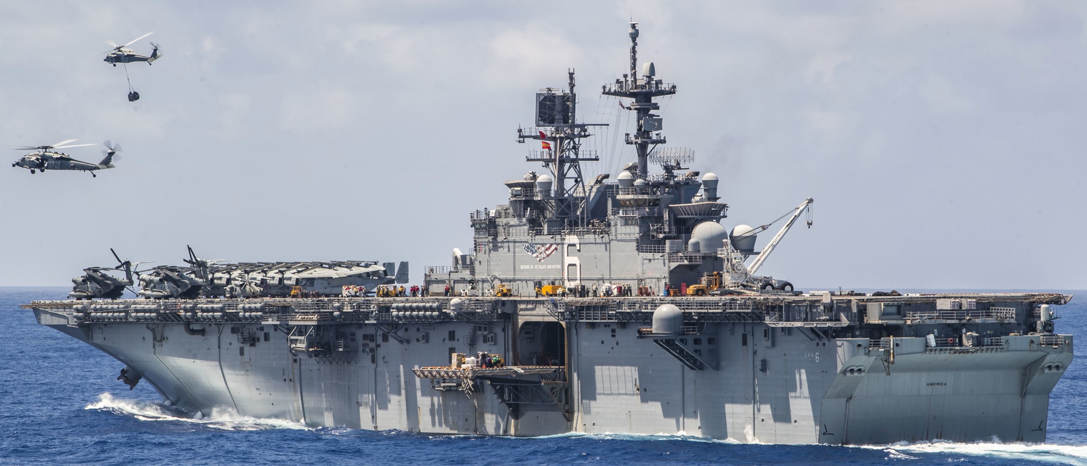 lha-6 uss america amphibious assault ship landing us navy marines vmm-262 182
