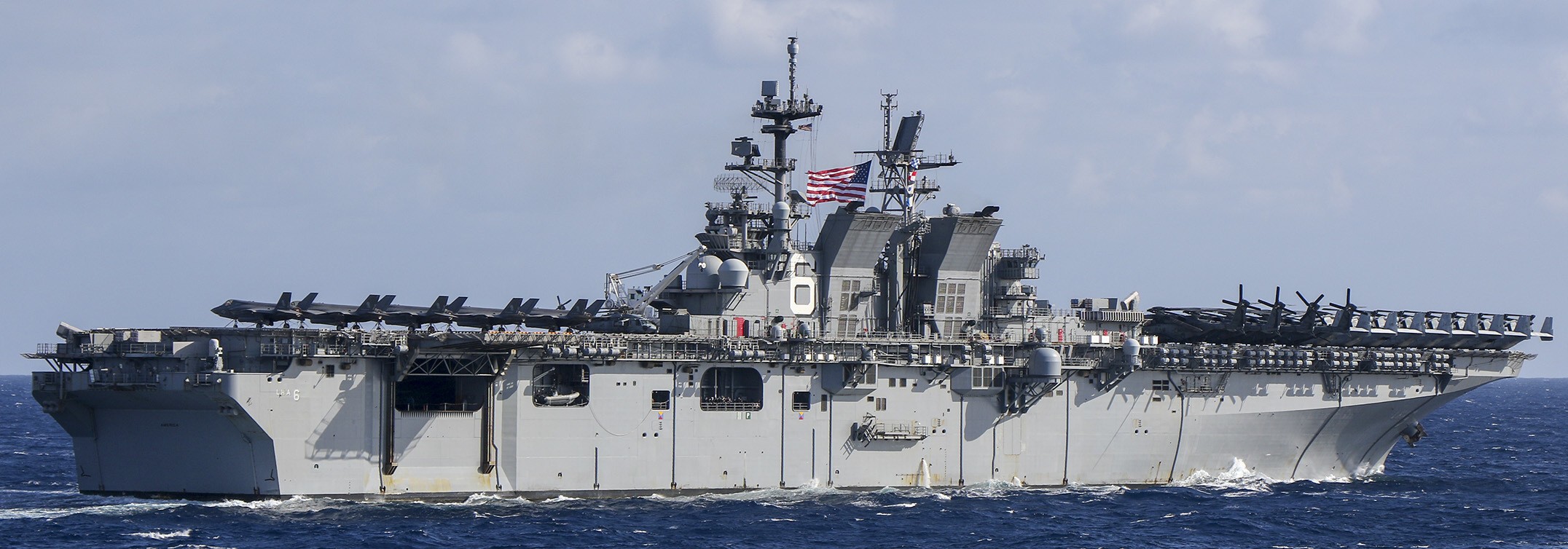 lha-6 uss america amphibious assault ship landing us navy marines vmm-265 philippine sea 201