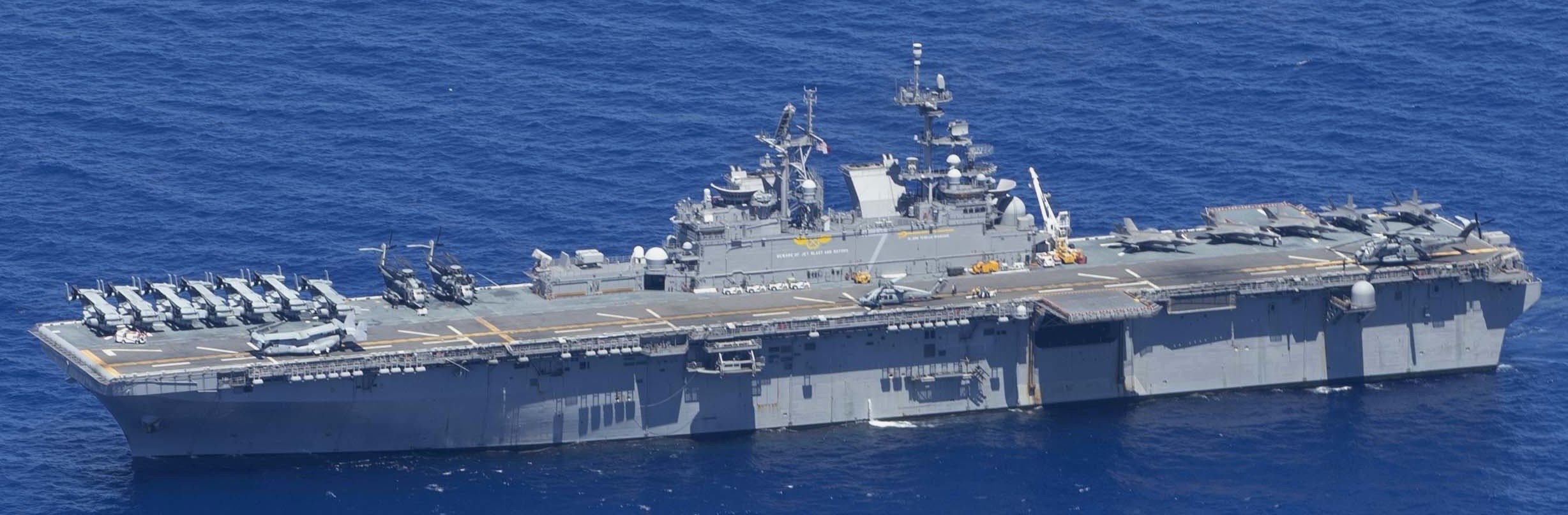 lha-7 uss tripoli america class amphibious assault ship landing us navy marines vmm-262 63