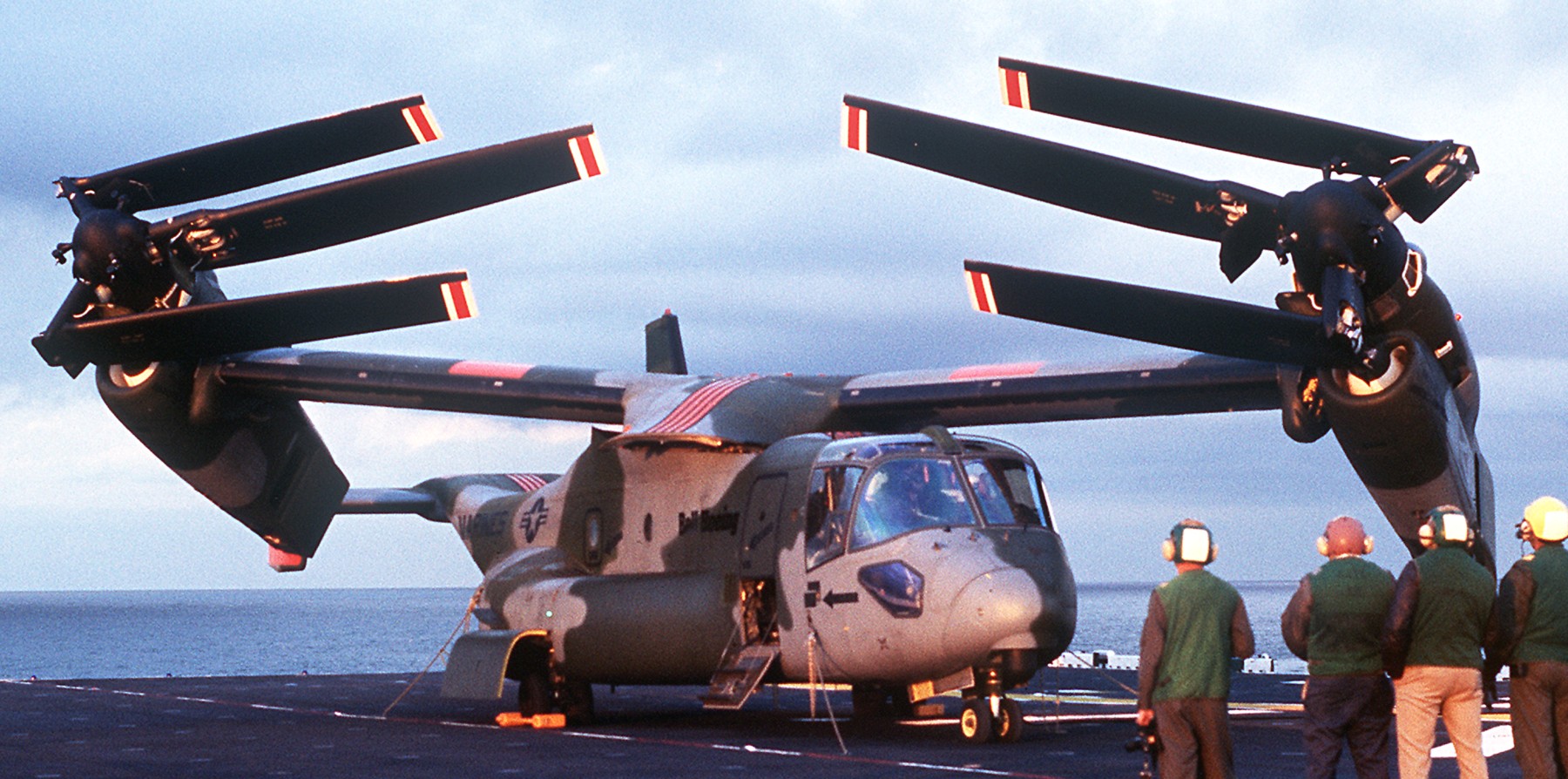 lhd-1 uss wasp amphibious assault landing ship dock helicopter us navy v-22a osprey 66