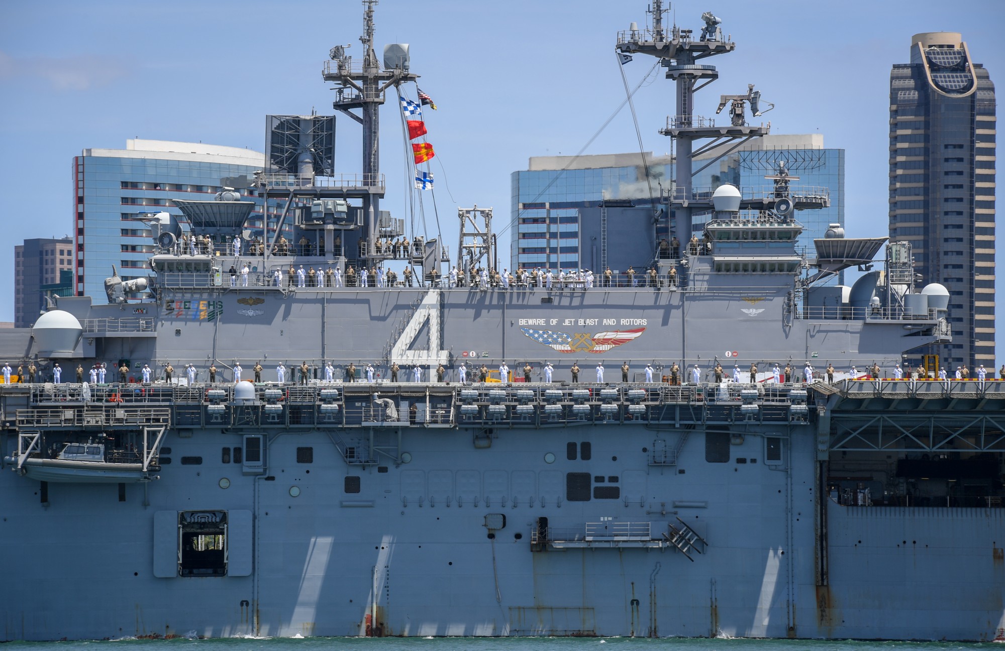 lhd-4 uss boxer wasp class amphibious assault ship landing helicopter dock us navy 138