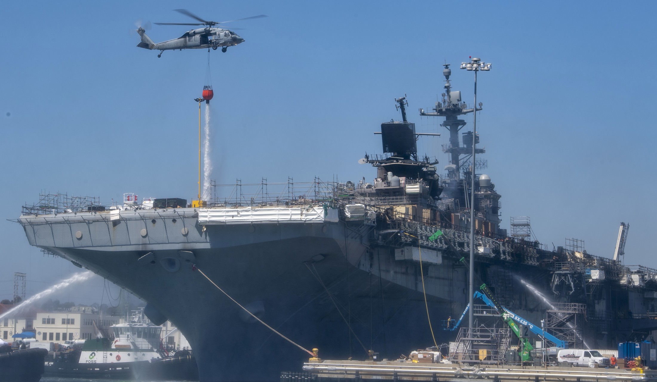 uss bonhomme richard lhd-6 fire naval base san diego amphibious assault landing ship helicopter dock 100