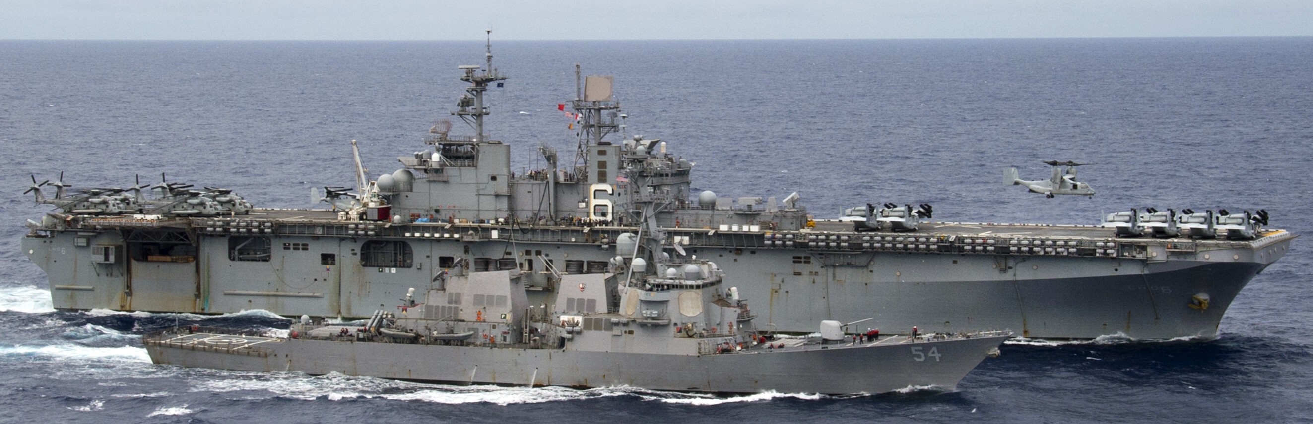 lhd-6 uss bonhomme richard amphibious assault ship landing helicopter dock wasp class us navy 118