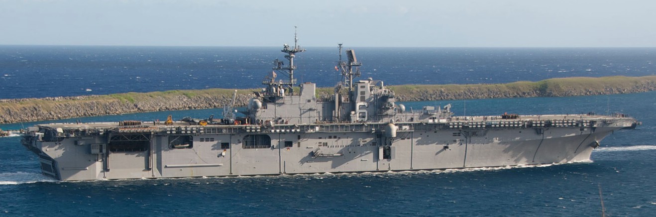 lhd-6 uss bonhomme richard amphibious assault ship landing helicopter dock wasp class us navy apra harbor guam 250
