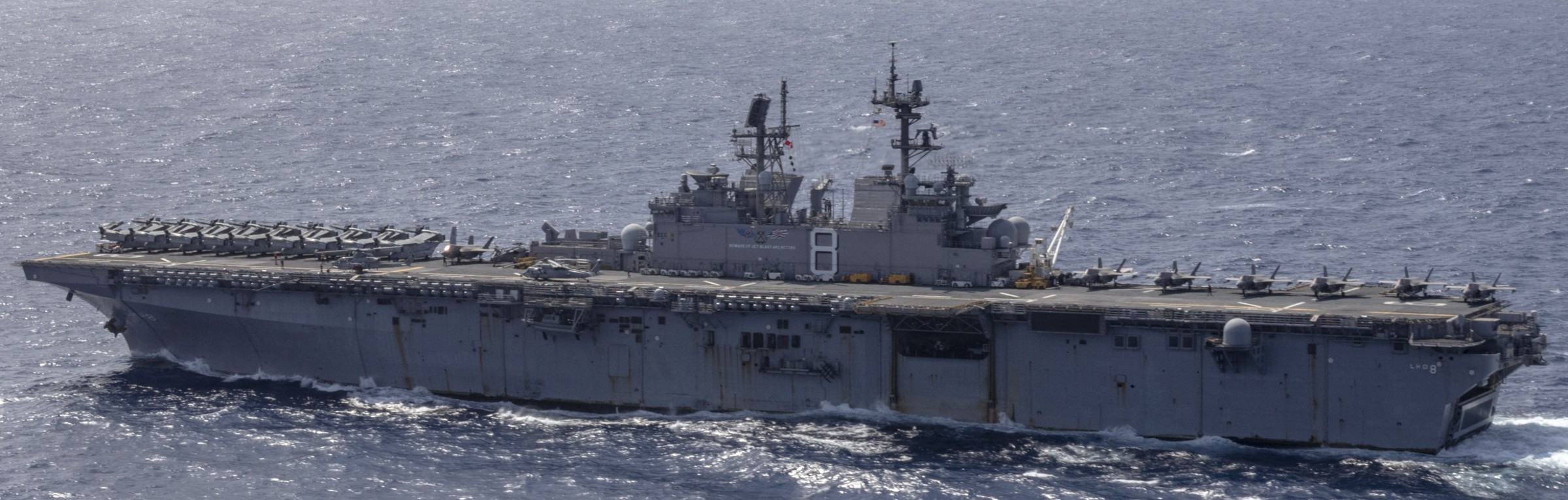 lhd-8 uss makin island amphibious assault ship landing helicopter dock us navy vmm-362 marines 10