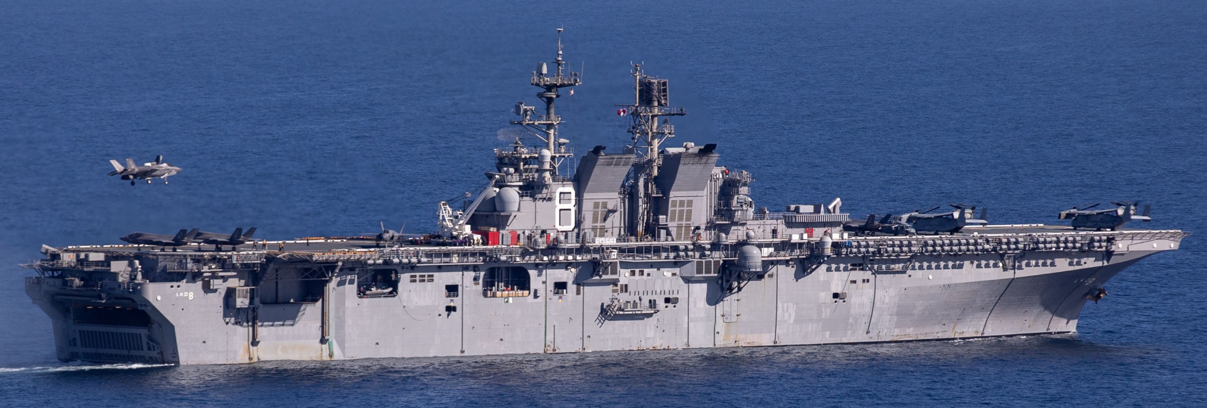lhd-8 uss makin island amphibious assault ship landing helicopter dock us navy 157