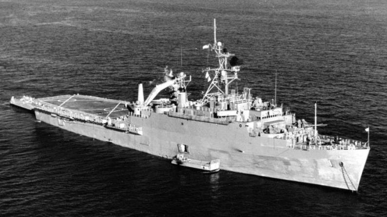 USS Raleigh LPD-1 1976