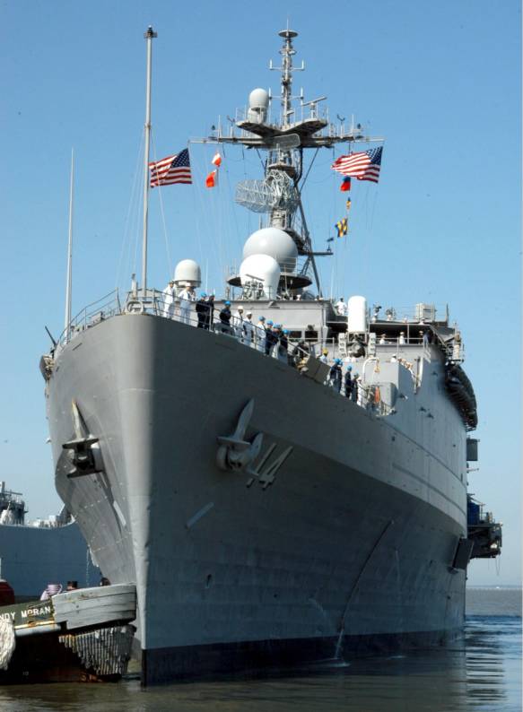 USS Trenton LPD-14 Norfolk 2006