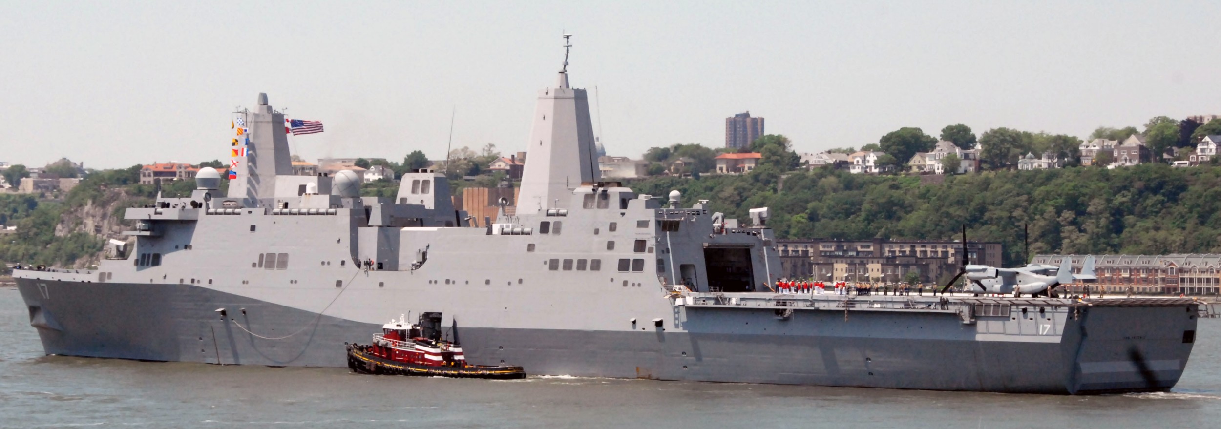 lpd-17 uss san antonio amphibious transport dock landing ship us navy new york fleet week 83
