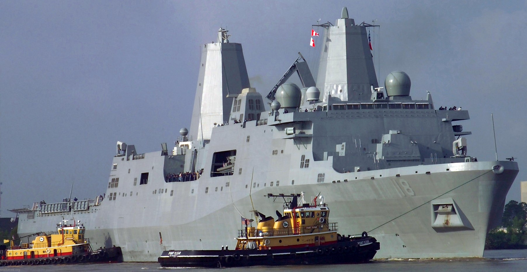 lpd-18 uss new orleans san antonio class amphibious transport dock landing ship 66