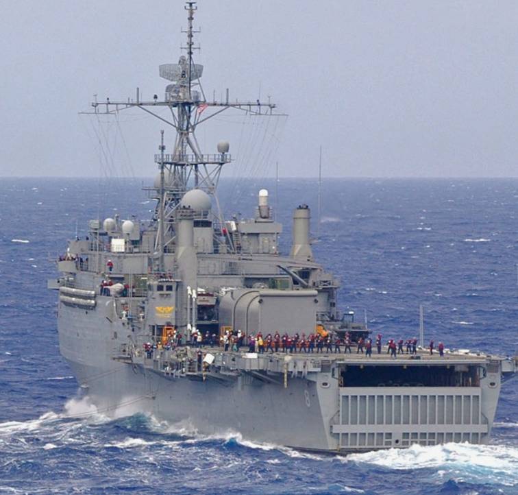 LPD-8 USS Dubuque 2006