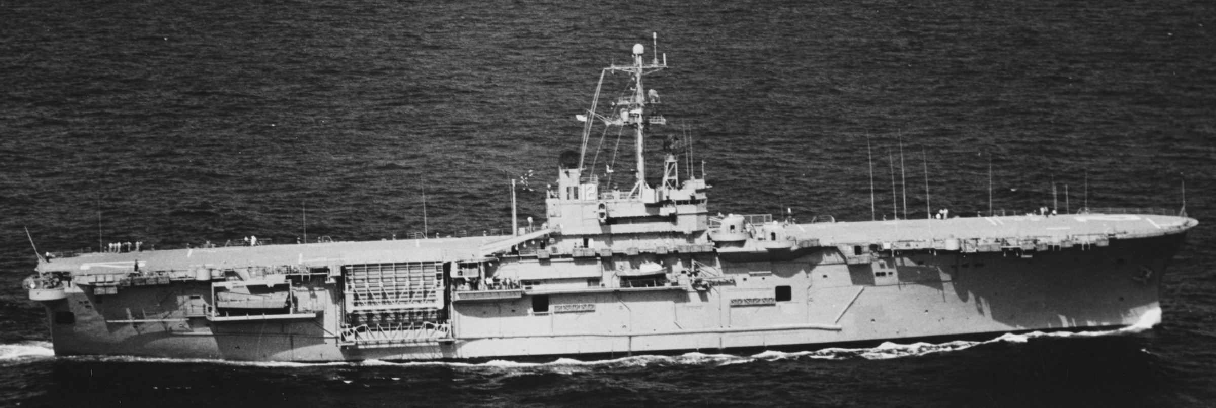 lph-12 uss inchon iwo jima class amphibious assault ship landing platform helicopter us navy 03