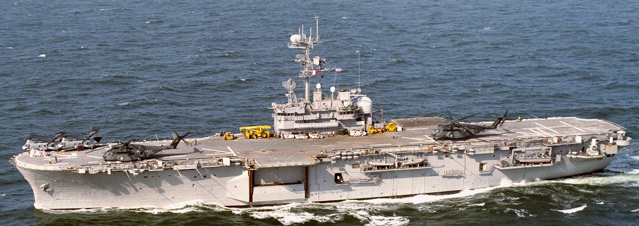 mcs-12 uss inchon mine countermeasures support ship us navy 05