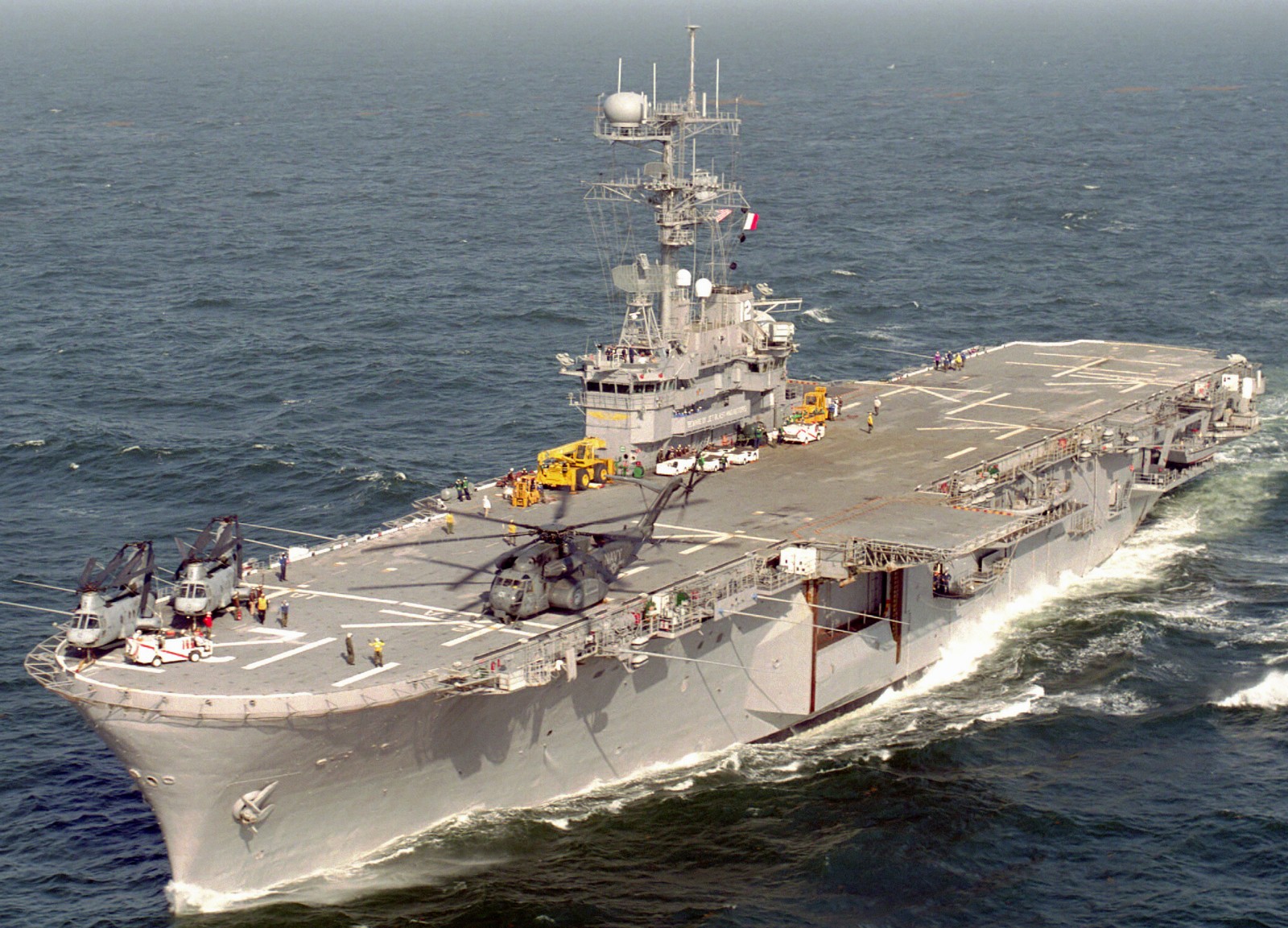 mcs-12 uss inchon mine countermeasures support ship us navy 06