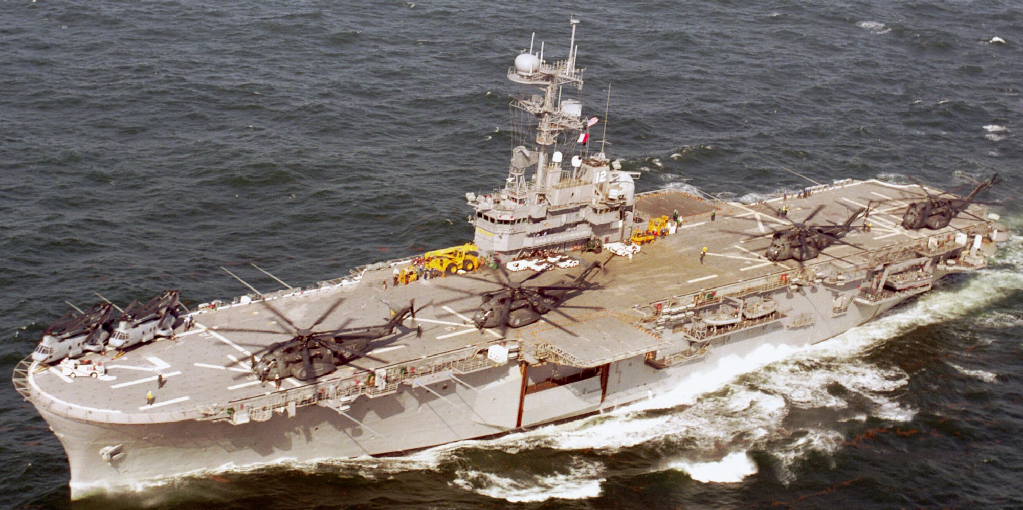 mcs-12 uss inchon mine countermeasures support ship us navy 07