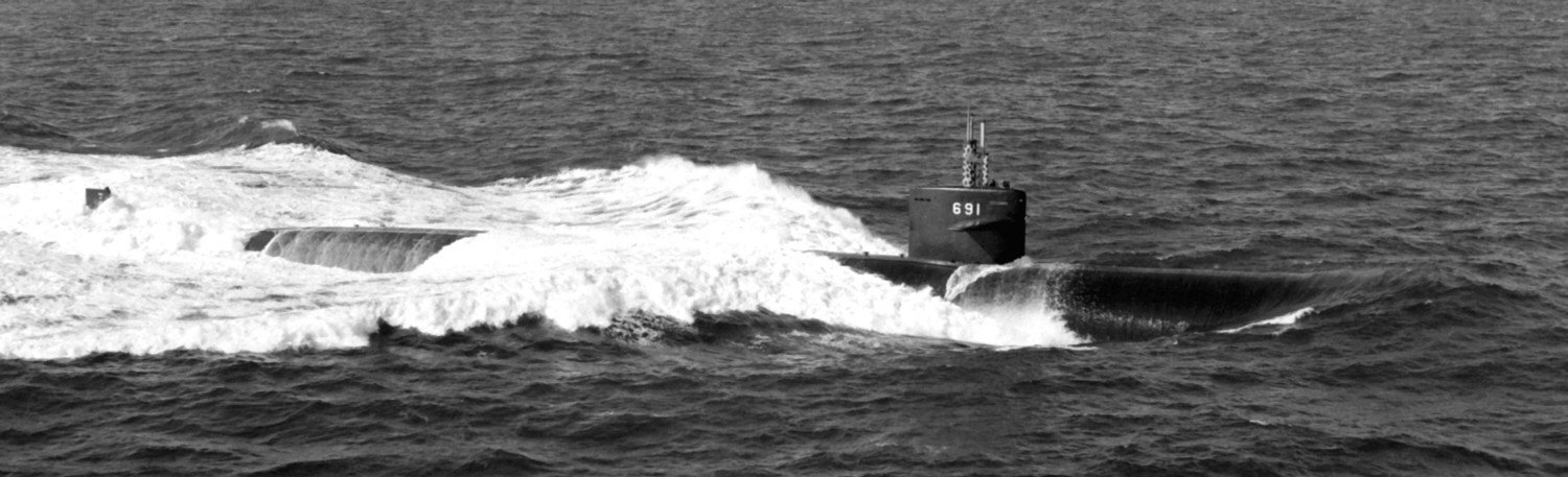 ssn-691 uss memphis los angeles class attack submarine us navy newport news shipbuilding