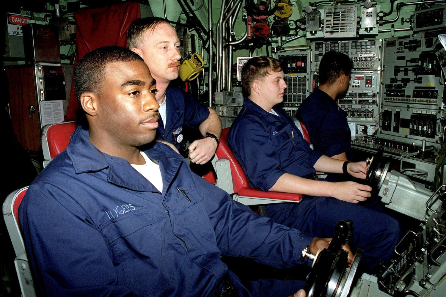 ssn-760 uss annapolis operation southern watch 1997