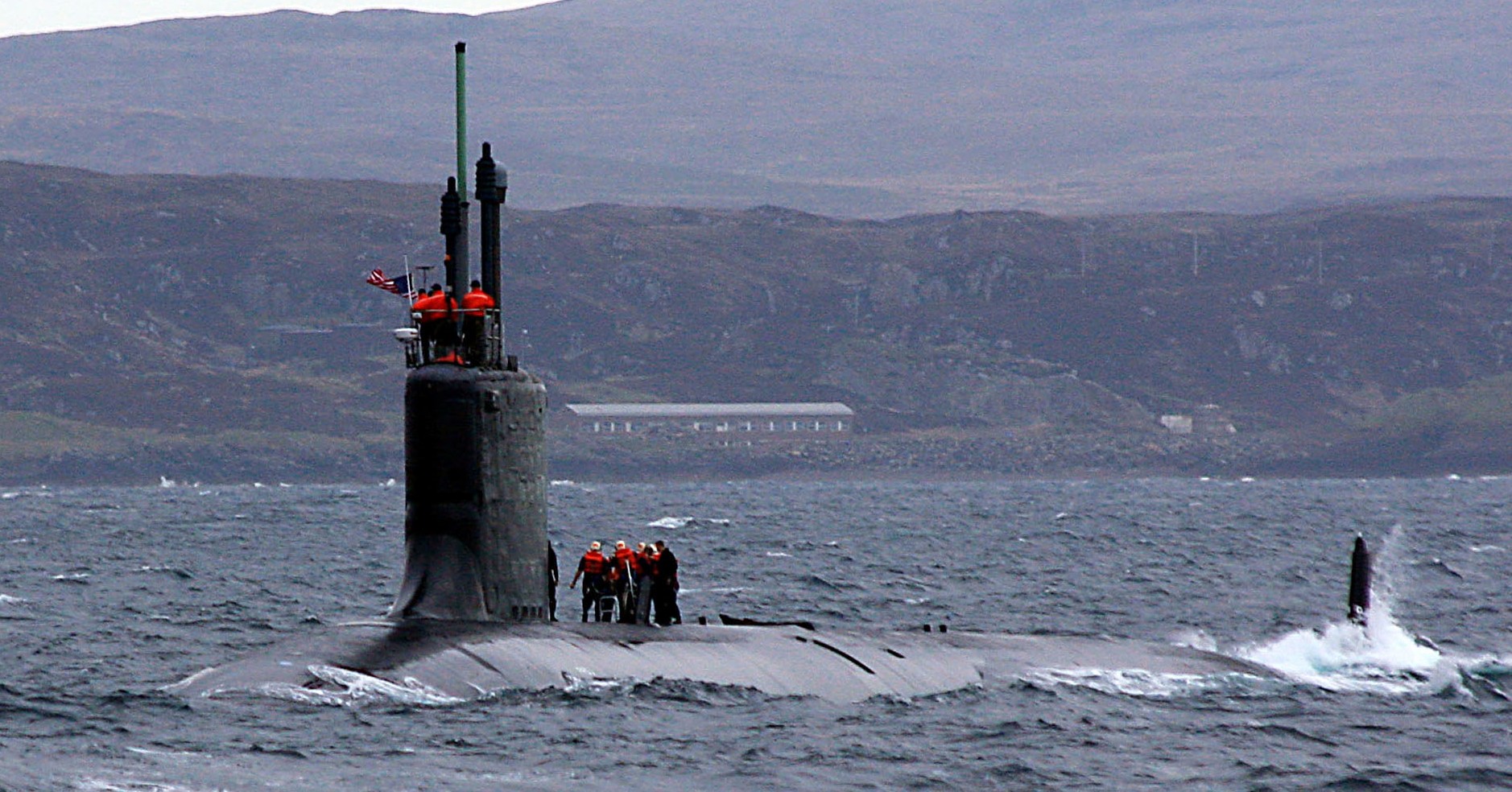 ssn-778 uss new hampshire virginia class attack submarine us navy 14 nato excercise joint warrior scotland