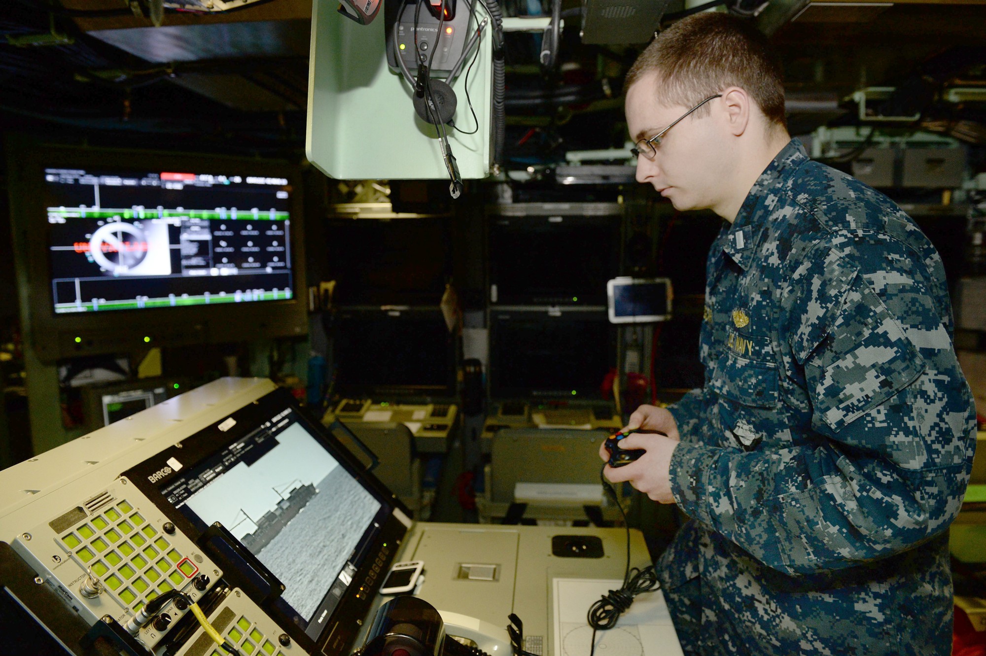 ssn-788 uss colorado virginia class attack submarine us navy 11 inside view