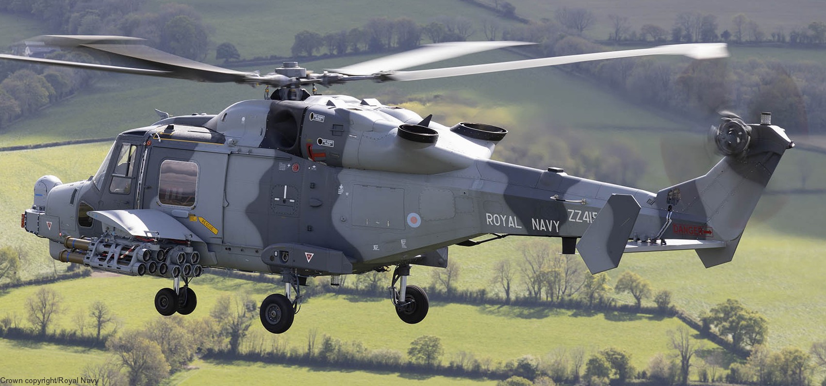 martlet lmm lightweight multirole missile royal navy thales wildcat hma2 helicopter 14