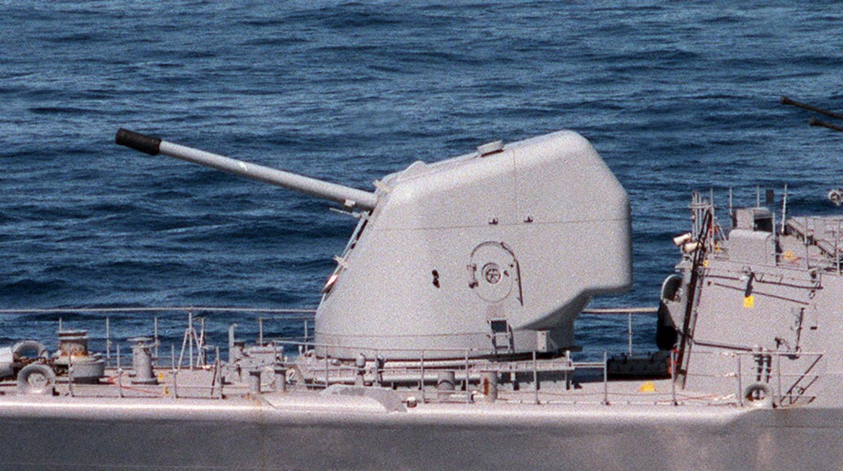 oto melara breda 127/54c compact naval gun 127mm 5-inches 54-caliber 02 takanami class destroyer jmsdf