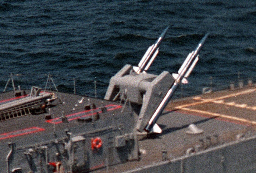 rim-67 standard missile sm-2er farragut coontz class destroyer