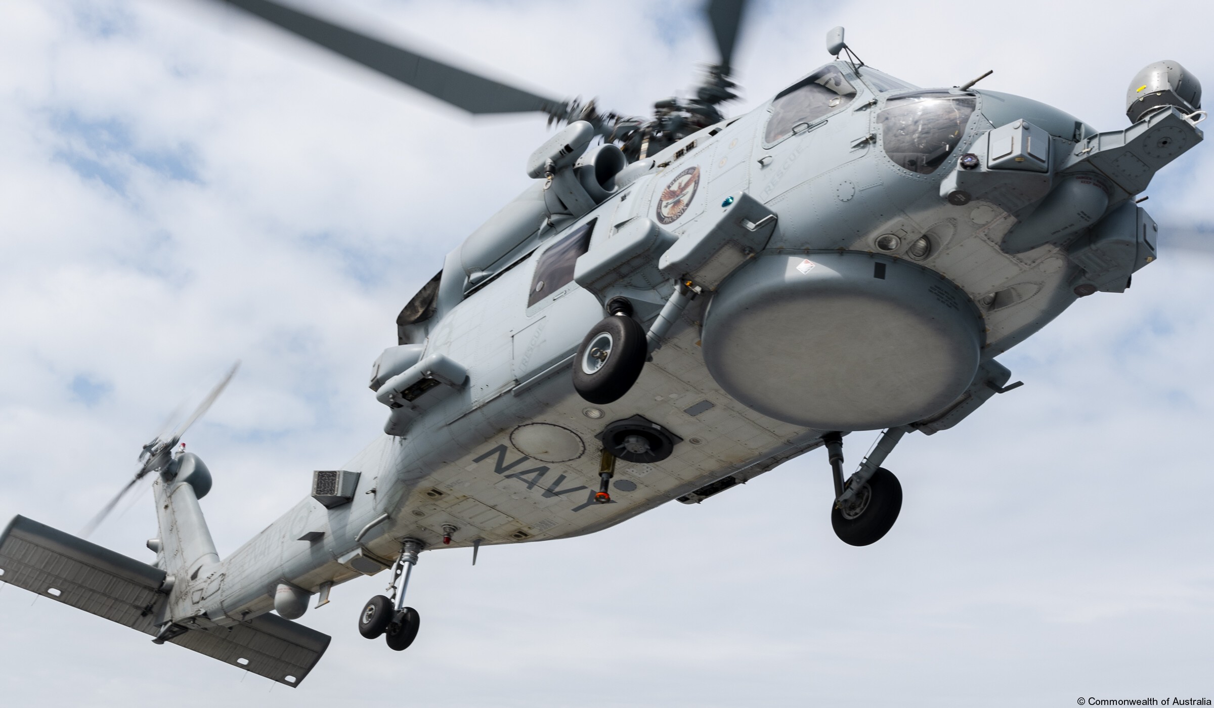 mh-60r seahawk royal australian navy ran helicopter sikorsky n48-018 03