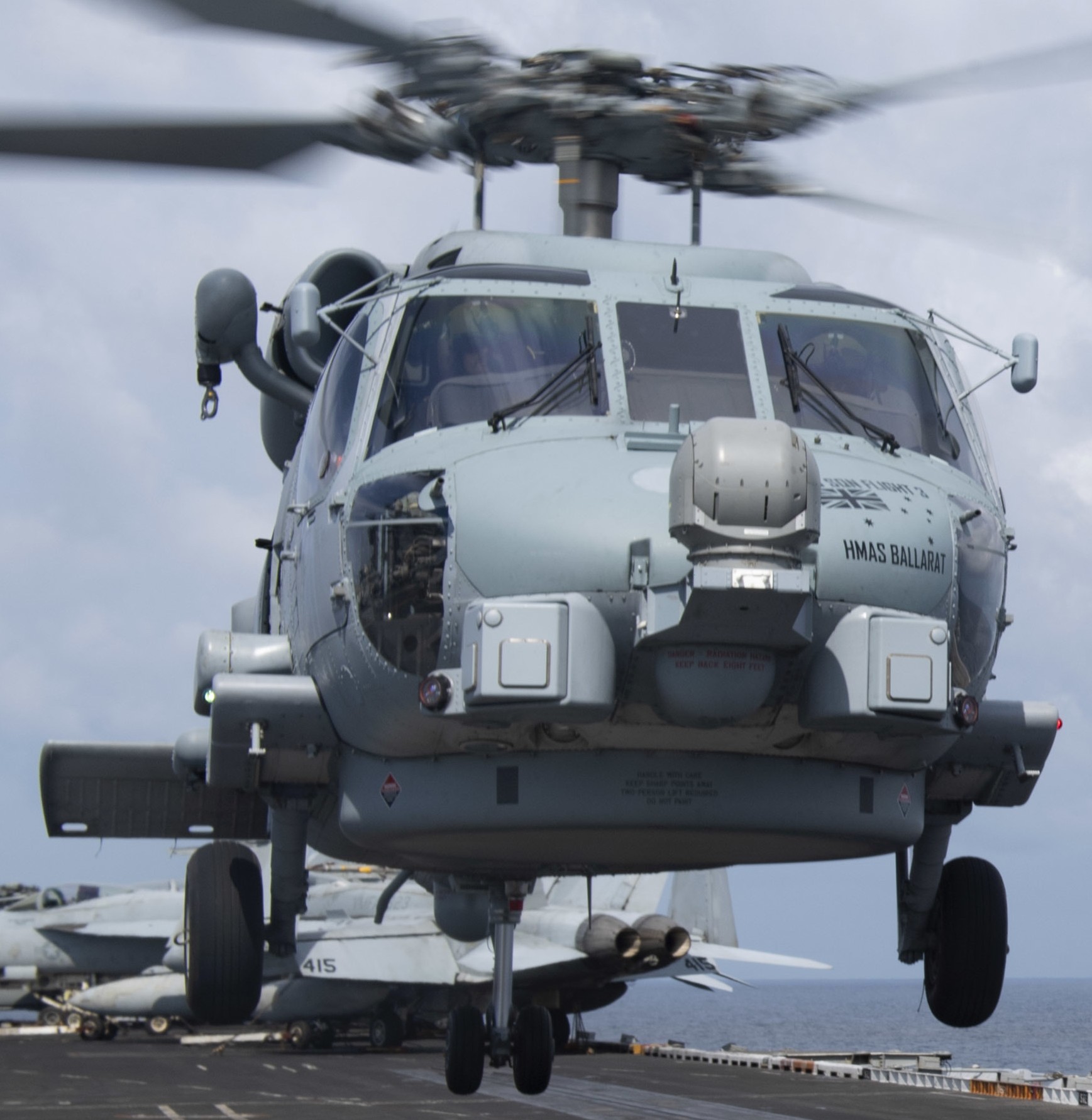 mh-60r seahawk royal australian navy ran helicopter sikorsky n48-001 11