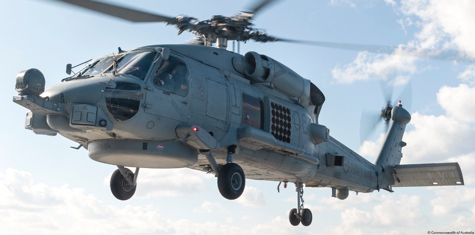 mh-60r seahawk royal australian navy ran helicopter sikorsky n48-008 21