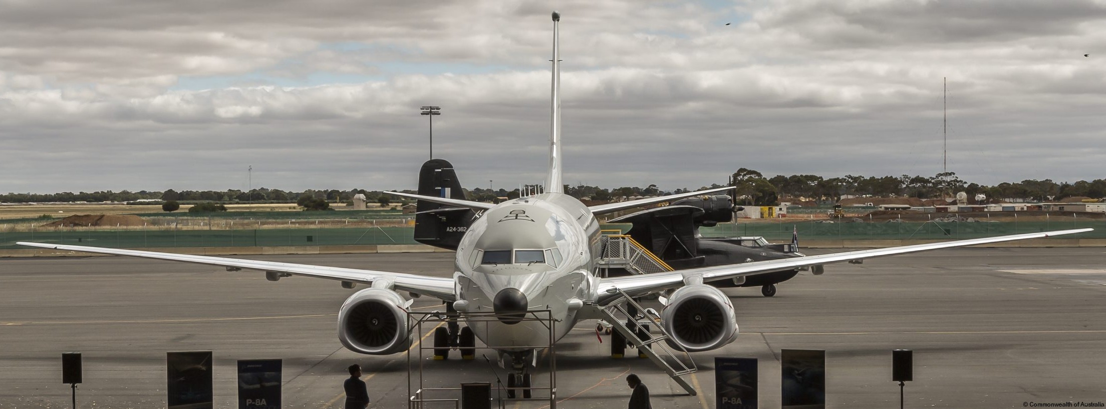 p-8a poseidon maritime patrol aircraft mpa royal australian air force raaf edinburgh 27