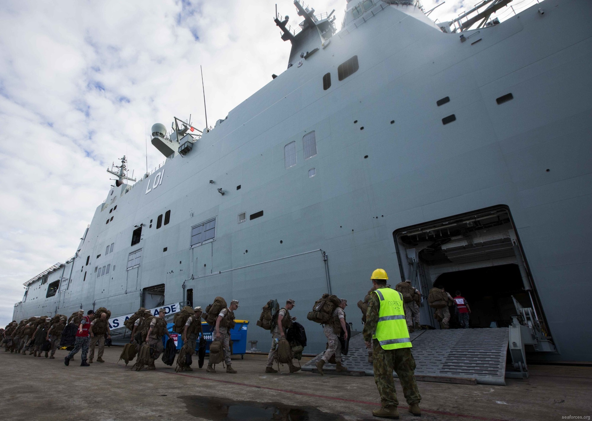 hmas adelaide l-01 amphibious landing ship helicopter dock lhd australian navy 08