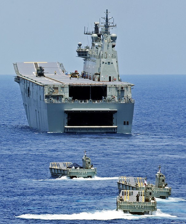 l-01 hmas canberra amphibious landing ship helicopter dock lhd royal australian navy 2016 10